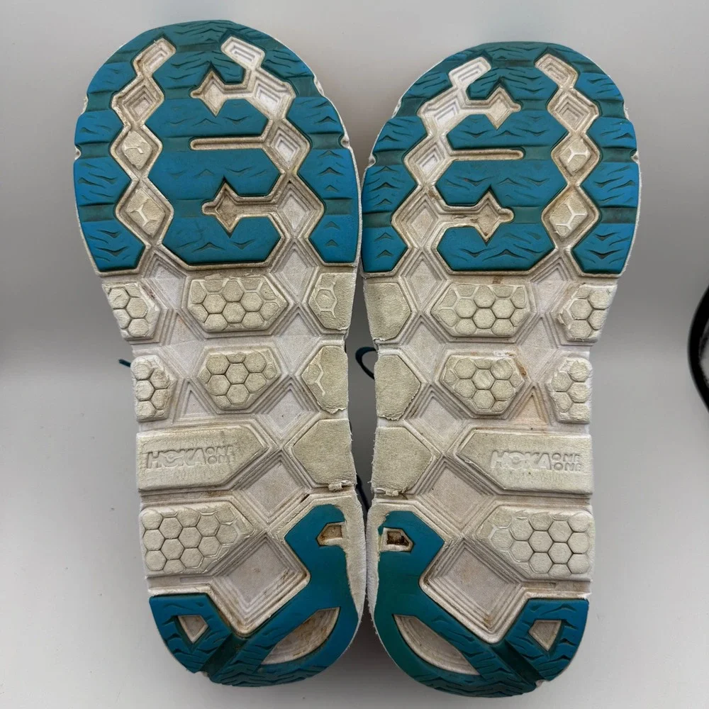 Hoka One One hoka one